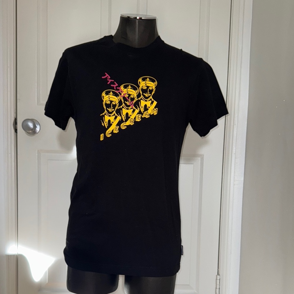 Black and Yellow Graphic Short Sleeve Tee